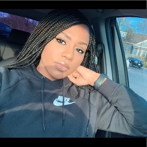 Meet your Posher, Mya